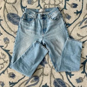 Everlane 90’s cheeky jean organic cotton